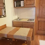 Toth Vendeghaz Es Apartmanhaz Guest house 3*