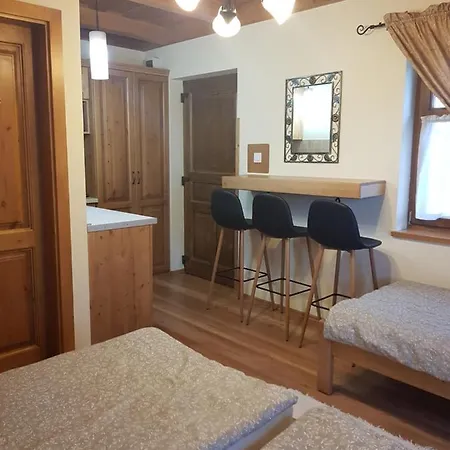 Toth Vendeghaz Es Apartmanhaz Ujfeherto