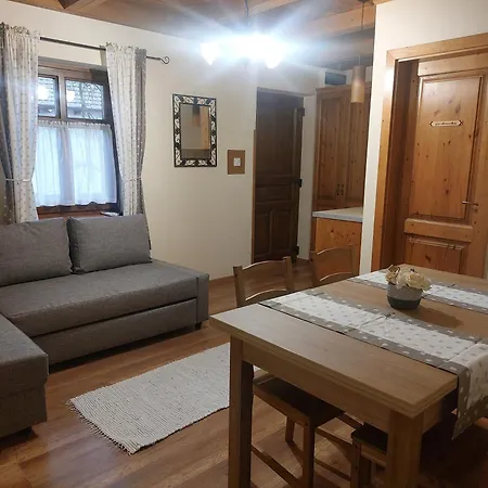 Toth Vendeghaz Es Apartmanhaz