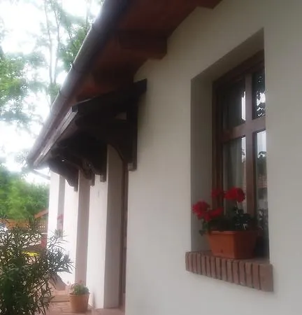 Toth Vendeghaz Es Apartmanhaz