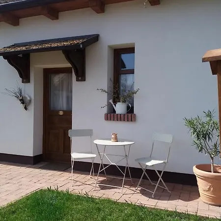 Toth Vendeghaz Es Apartmanhaz Gasthof *
