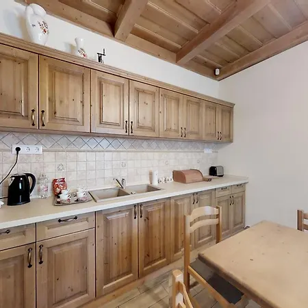 Gasthof Toth Vendeghaz Es Apartmanhaz *