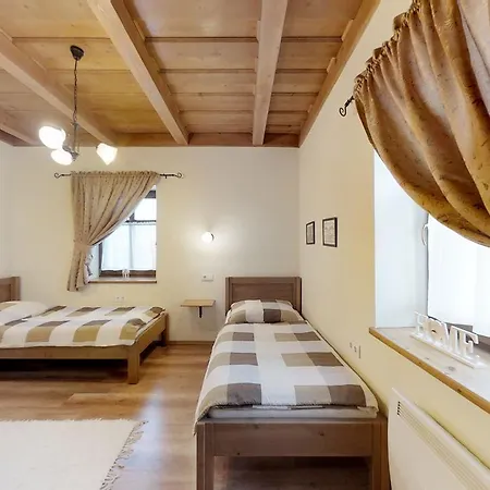 Gasthof Toth Vendeghaz Es Apartmanhaz *