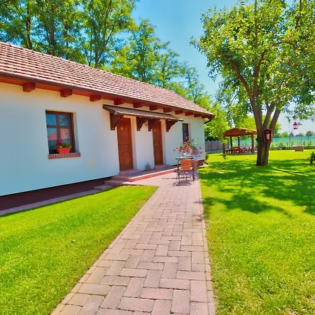 Toth Vendeghaz Es Apartmanhaz Gasthof