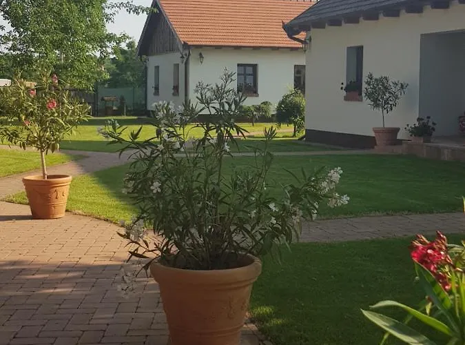 Tóth és Újfehértó