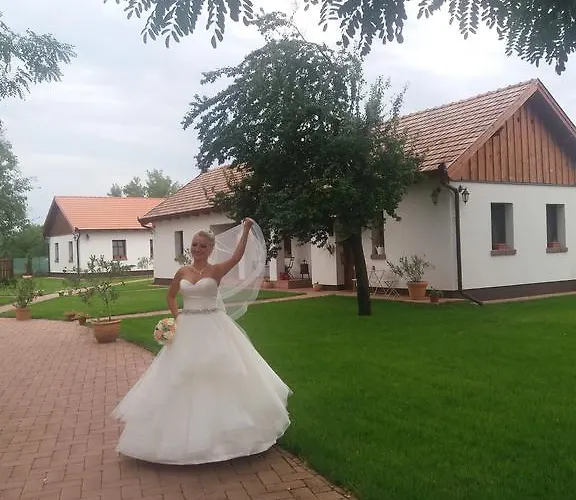 Toth Vendeghaz Es Apartmanhaz 3*