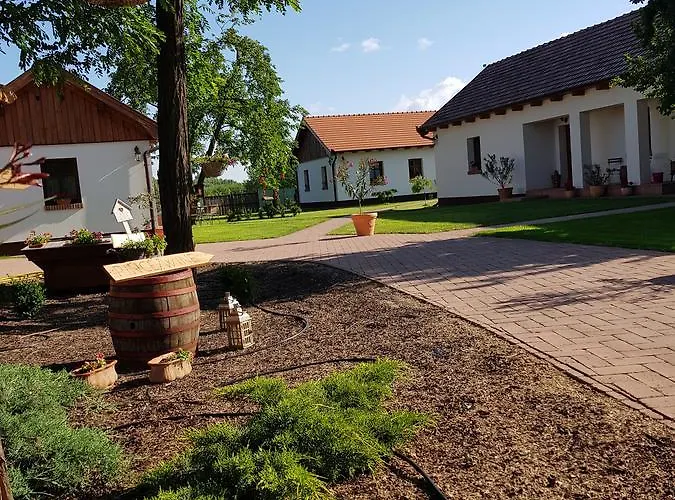 Tóth és Újfehértó