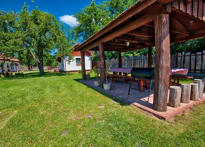 Toth Vendeghaz Es Apartmanhaz