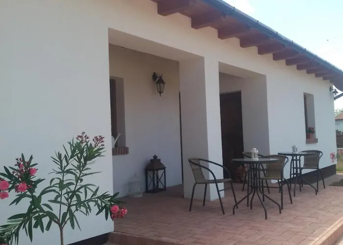 Toth Vendeghaz Es Apartmanhaz 3*