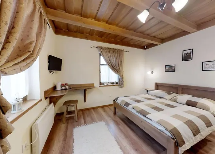 Toth Vendeghaz Es Apartmanhaz Ujfeherto